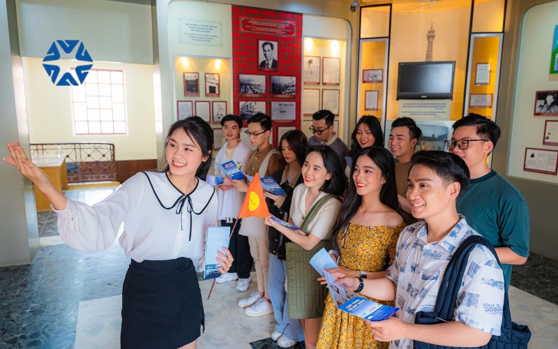 Giá trị bằng Đại học Quản trị dịch vụ du lịch và lữ hành - Vừa học vừa làm