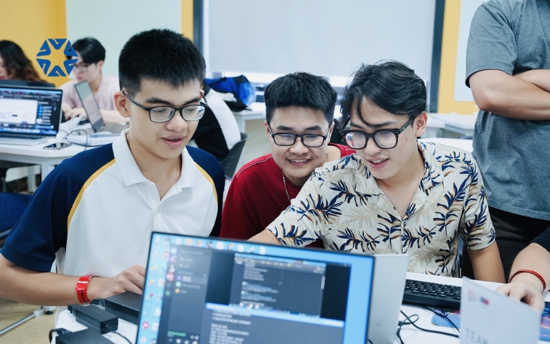 Đại học Công nghệ Thông tin ra làm gì?