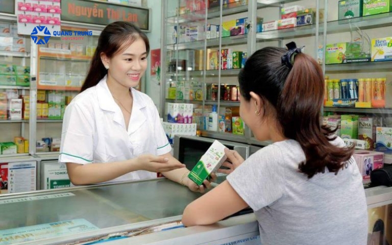 Bằng Đại học Dược vừa học vừa làm có giá trị không?