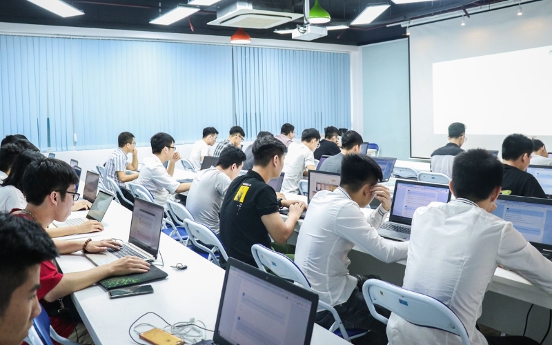 Thông tin tuyển sinh Đại học Công nghệ thông tin online