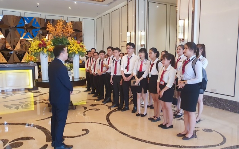 Tìm hiểu về Đại học quản trị dịch vụ du lịch vùa lữ hành vừa học vừa làm