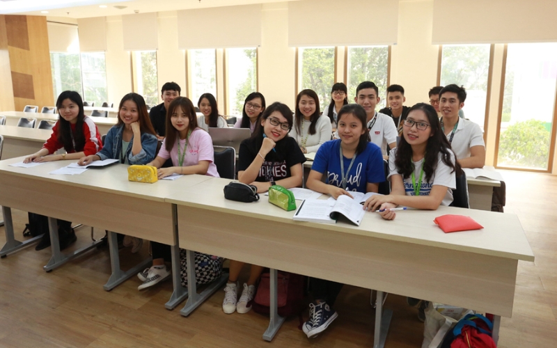 Đại học Ngôn Ngữ Anh trực tuyến học gì?