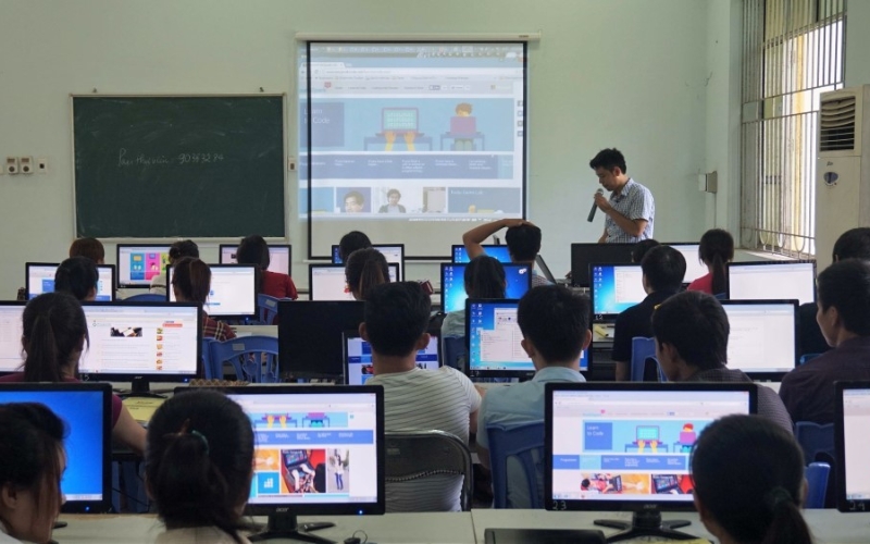 Thông tin tuyển sinh văn bằng 2 Đại học Công nghệ Thông tin