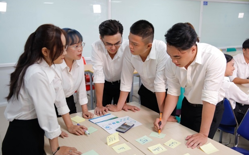 Học Văn bằng 2 Đại học Kế toán từ xa có ưu điểm gì?