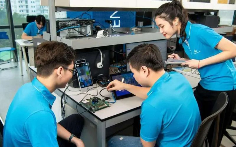 Cơ hội nghề nghiệp sau khi tốt nghiệp Đại học online ngành Công nghệ Thông tin