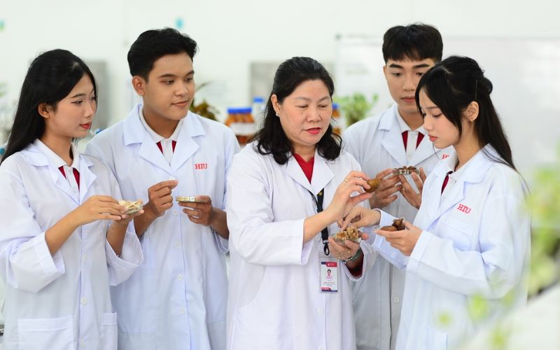 Học Đại học Từ xa ngành Y tế công cộng ra làm gì? 