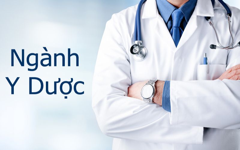 Vì sao nhiều người đi làm vẫn chọn học Văn bằng 2 Y Dược?