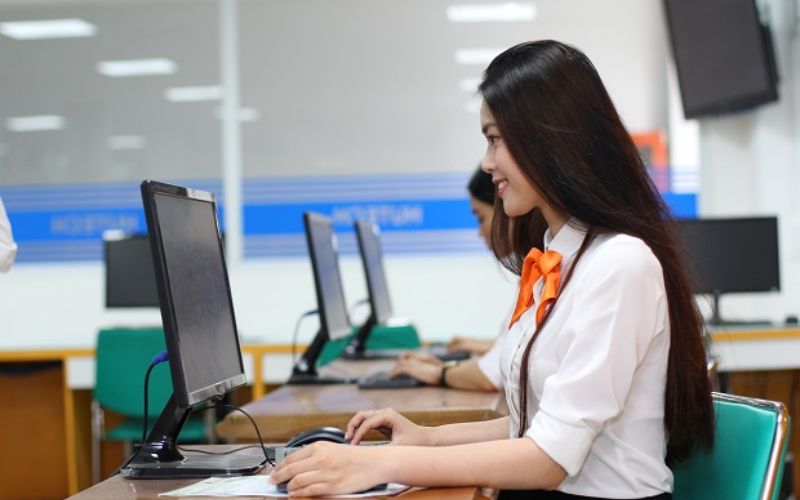 Học ngành Kế toán hệ Từ xa