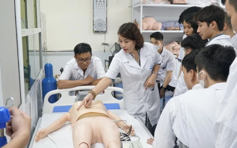 Ngành Y tế công cộng học gì?