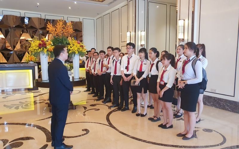 Học ngành Quản trị dịch vụ du lịch và lữ hành hệ Từ xa có khó không?