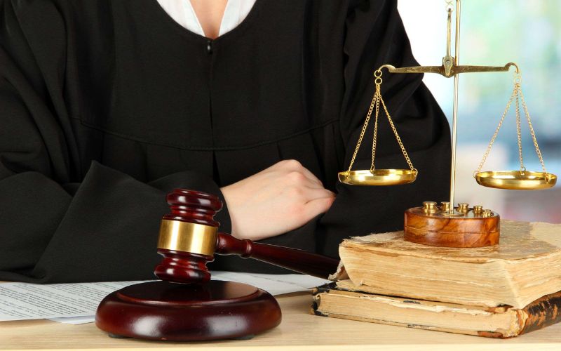 Những ai phù hợp với ngành Pháp luật hệ từ xa?