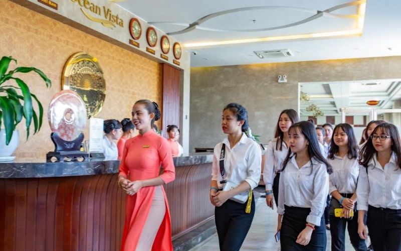 Tốt nghiệp ngành Quản trị dịch vụ du lịch và lữ hành có thể làm gì?