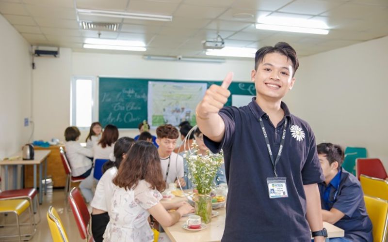 Những ai phù hợp với Văn bằng 2 ngành Ngôn ngữ Anh?