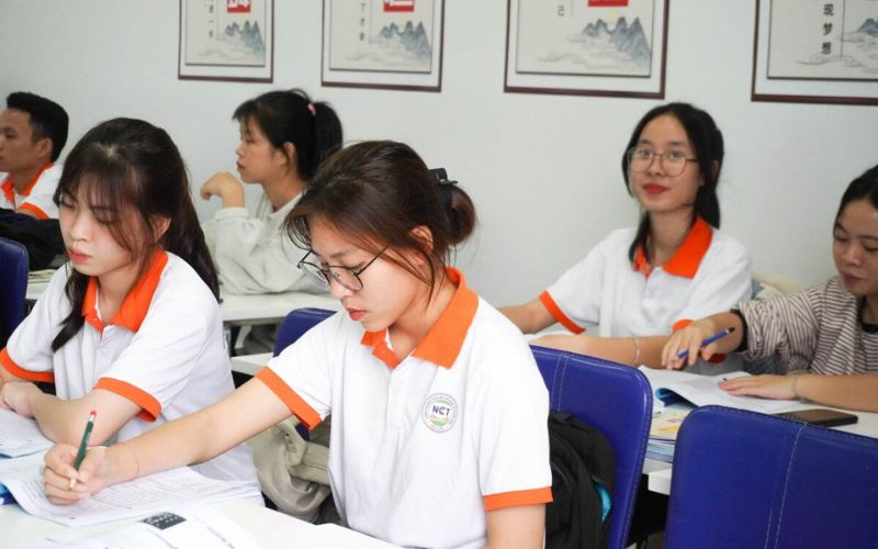 Văn bằng 2 ngành Ngôn ngữ Trung là gì?