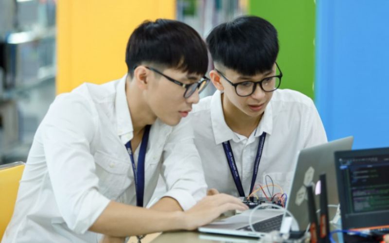 Học xét học bạ ngành Công nghệ thông tin ra trường làm gì?
