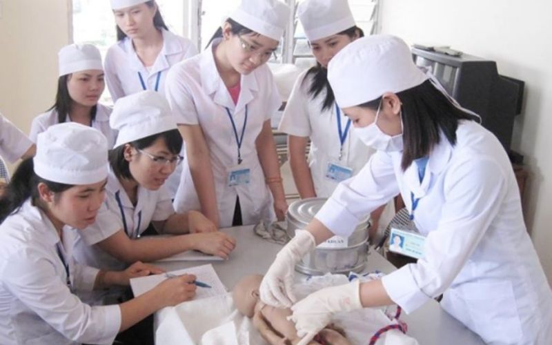 Học xét học bạ Y tế công cộng ra trường làm gì?