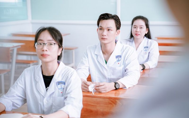 Những ai phù hợp với xét học bạ ngành Điều dưỡng?