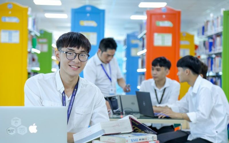 Vì sao người đi làm lại chọn học ngành Công nghệ thông tin học cuối tuần?