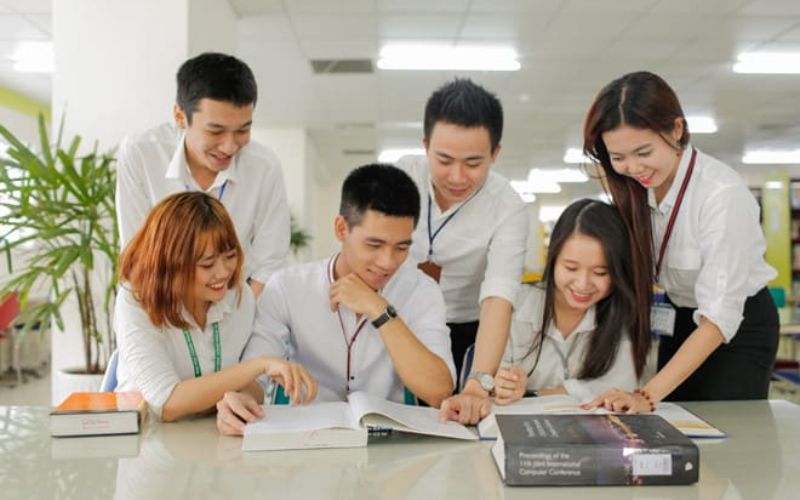 Xét học bạ ngành Quản trị kinh doanh